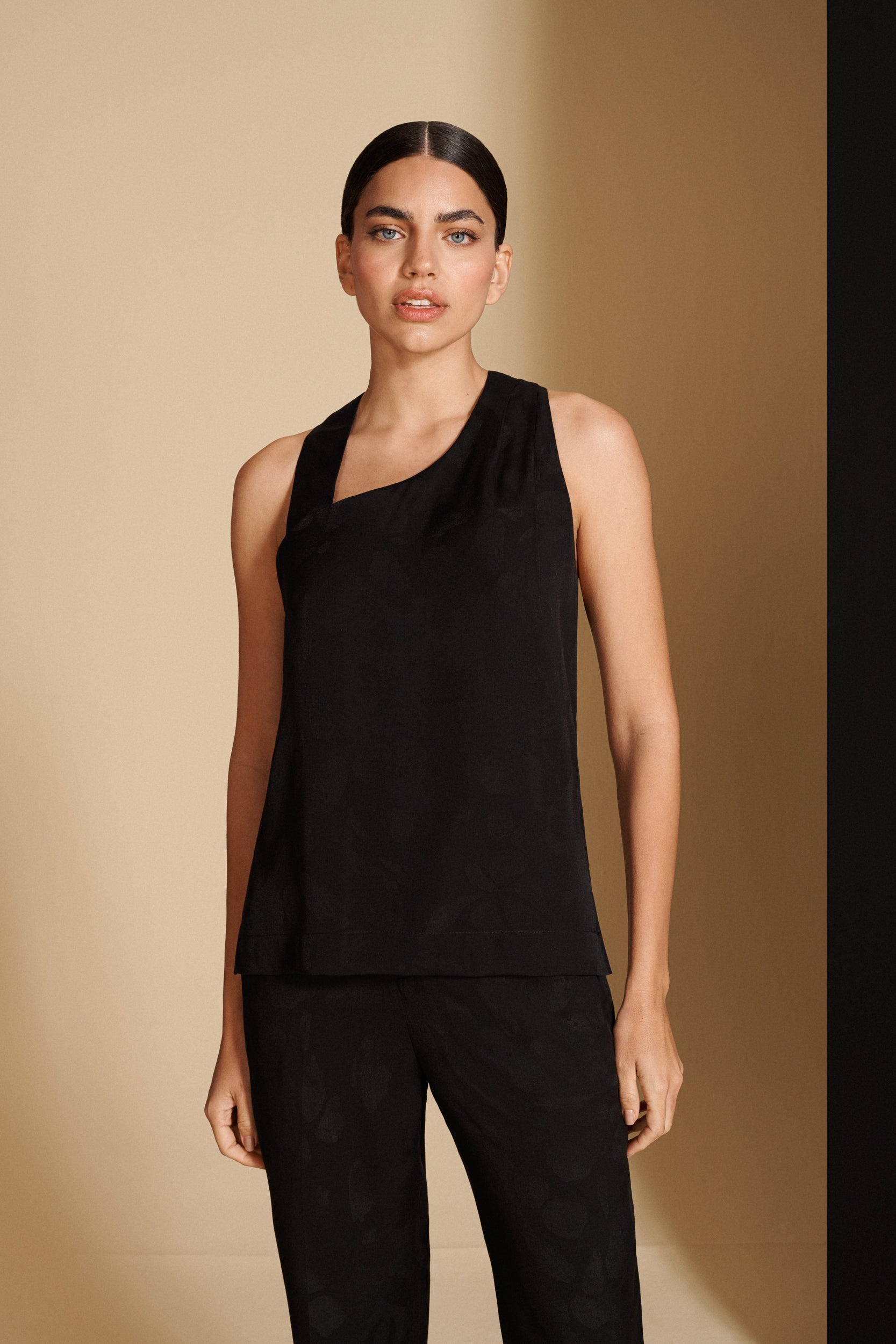 ANELI TOP - Blueberry Boutique