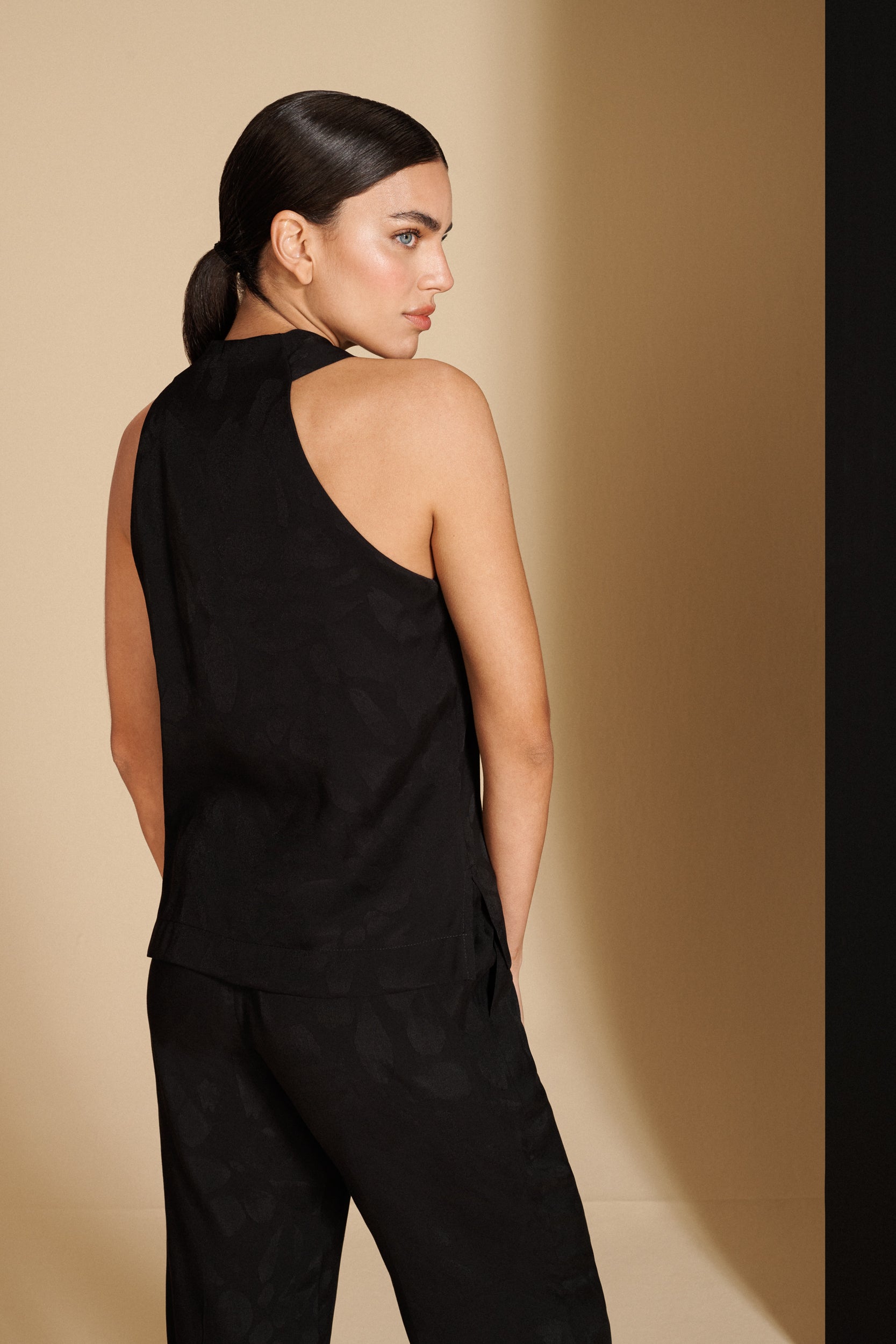 ANELI TOP - Blueberry Boutique