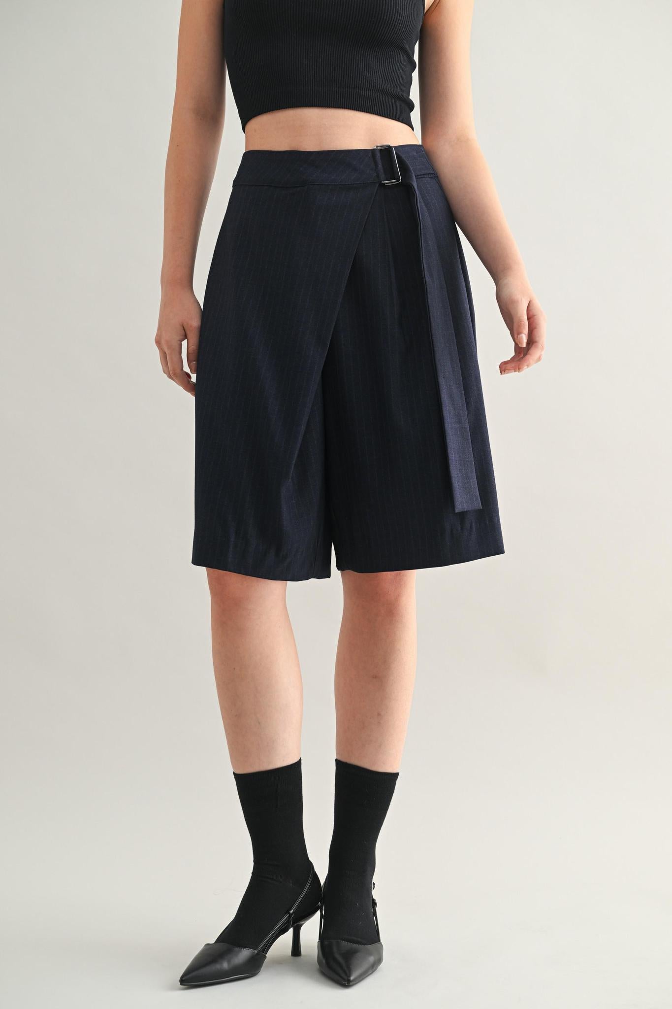 Pinstripe Bermuda Shorts 6028