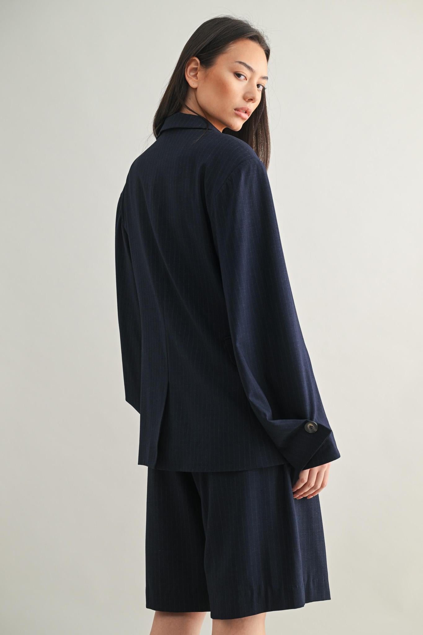 Pinstripe Bermuda Shorts 6028