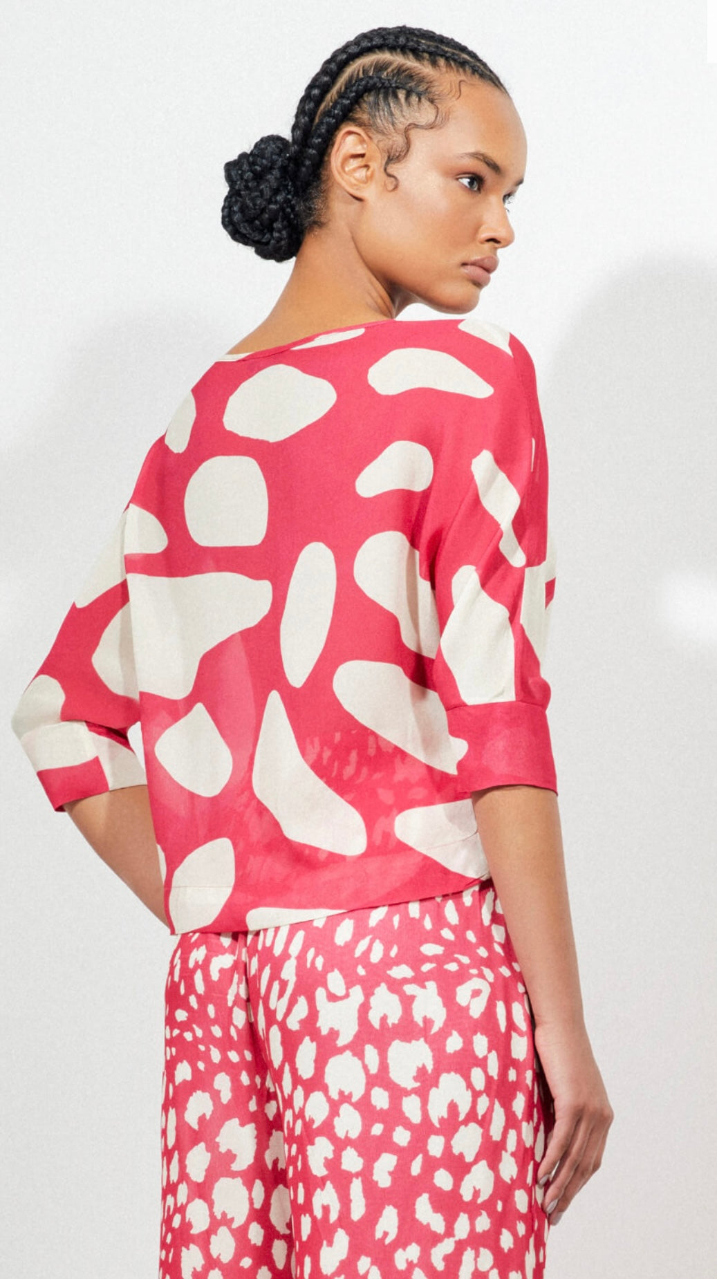 LEOPARD TOP 101240404A - Blueberry Boutique