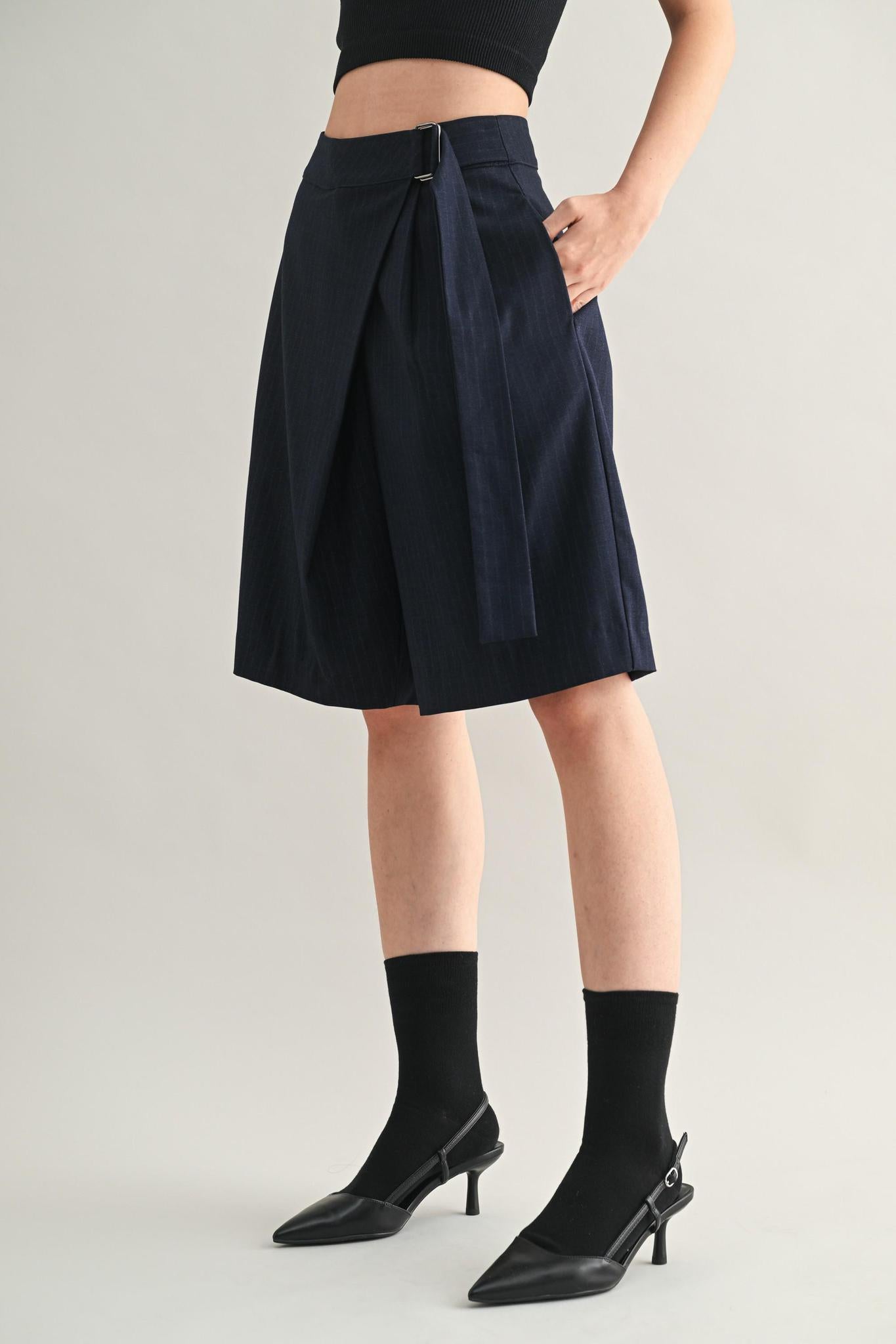 Pinstripe Bermuda Shorts 6028