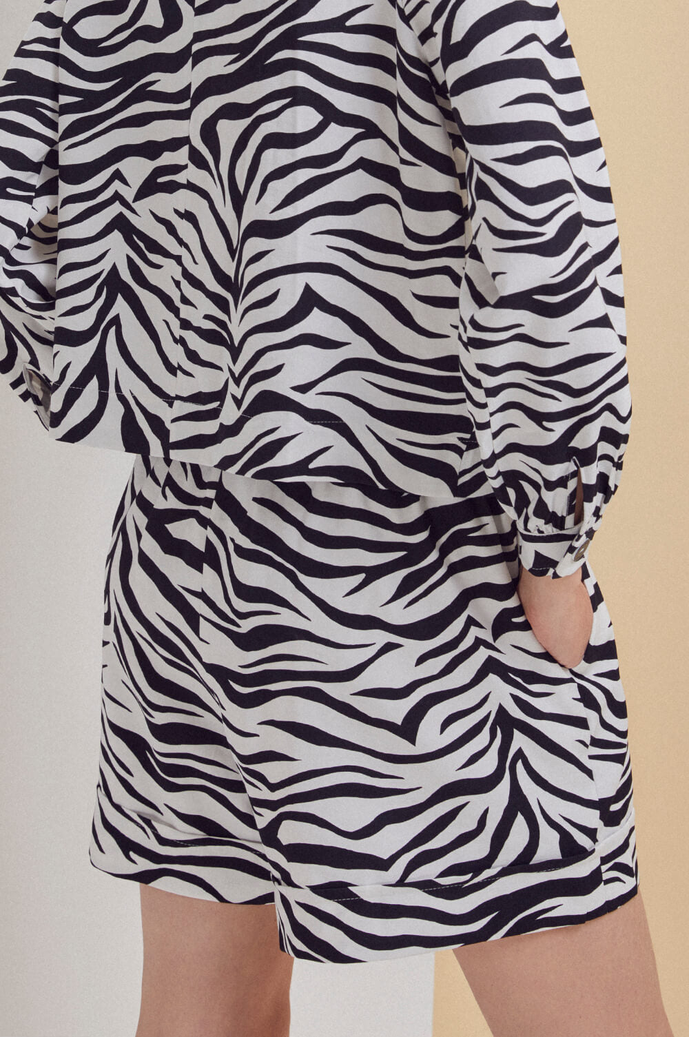 ZEBRA SHORT CHOLET 511240302 - Blueberry Boutique