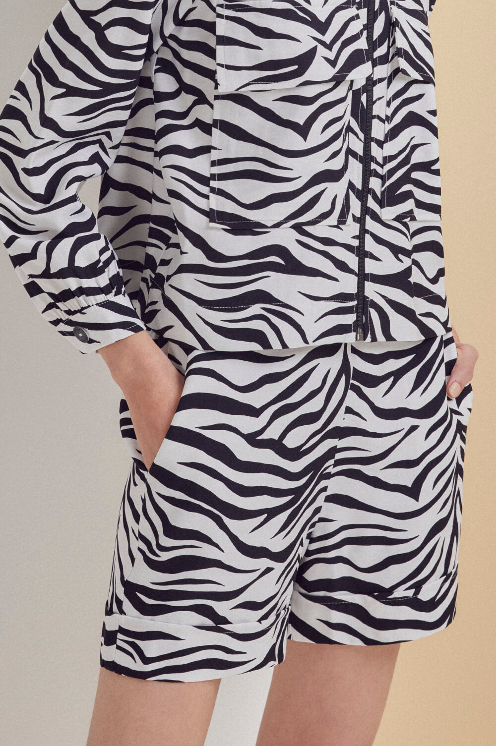 ZEBRA SHORT CHOLET 511240302 - Blueberry Boutique